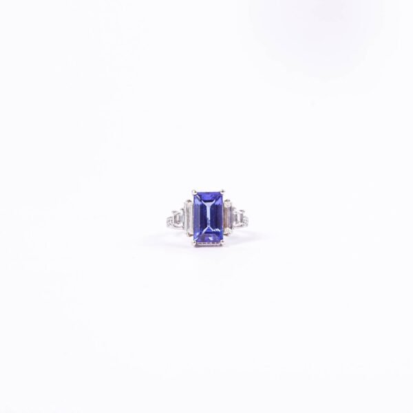 ANILLO ORO BLANCO SAFIRO CORTE ESMERALDA - Image 2